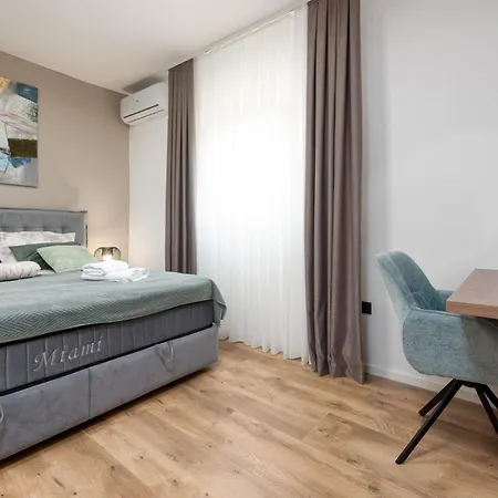 Ferienhaus Luxe *