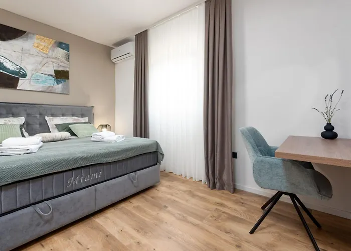 Semesterbostad Luxe *